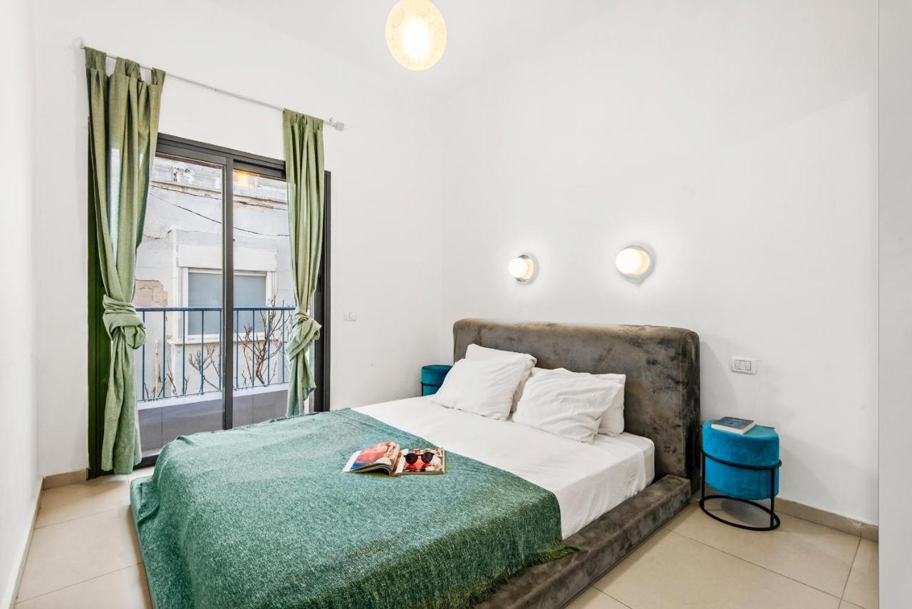 Glorious Renovated Apartment On Top Of The Beach Tel Aviv Dış mekan fotoğraf